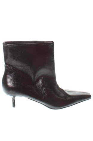 Botine de damă Reserved, Mărime 40, Culoare Maro, Preț 167,97 Lei, #137781989