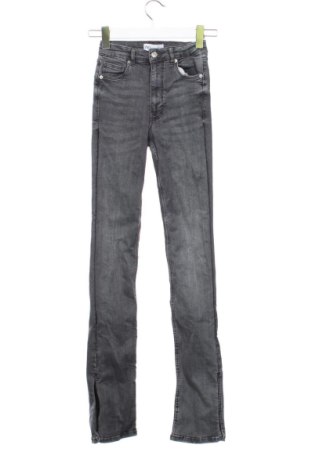 Дамски дънки Zara, Размер XXS, Цвят Сив, Цена 37,40 €, #137748208