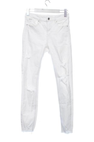 Blugi de femei Stradivarius, Mărime M, Culoare Alb, Preț 78,74 Lei, #137768115