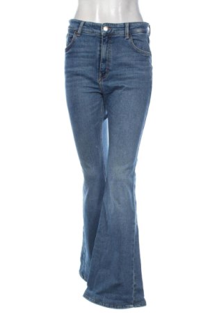 Damskie jeansy Pull&Bear, Rozmiar M, Kolor Niebieski, Cena 62,91 zł, #137781241