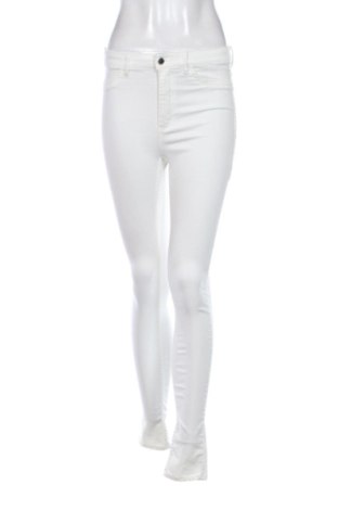 Blugi de femei Unbranded, Mărime S, Culoare Alb, Preț 78,11 Lei, #137790366