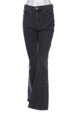 Damskie jeansy Sinsay, Rozmiar M, Kolor Czarny, Cena 62,91 zł, #137797254