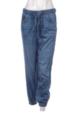 Női farmernadrág Bershka, Méret M, Szín Kék, Ár 5 269 Ft, #137798429