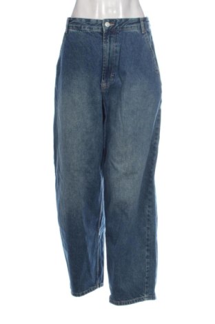 Дамски дънки Bershka, Размер L, Цвят Син, Цена 15,00 €, #137799078