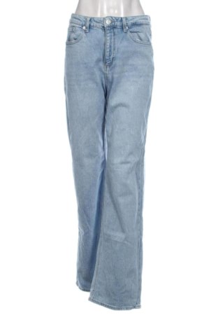 Blugi de femei Vero Moda, Mărime M, Culoare Albastru, Preț 89,23 Lei, #137799225