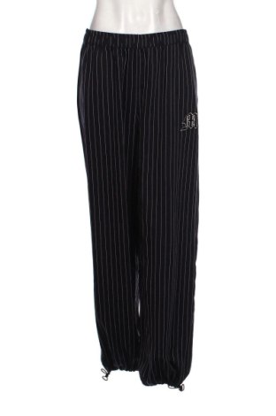 Damen Cordhose Cropp, Größe M, Farbe Mehrfarbig, Preis 25,00 €, #137769595
