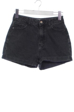 Pantaloni scurți de femei C&A, Mărime XS, Culoare Gri, Preț 68,00 Lei, #137730849