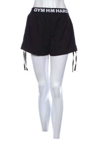 Pantaloni scurți de femei Sinsay, Mărime M, Culoare Negru, Preț 39,68 Lei, #137767947