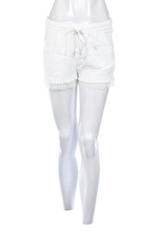 Pantaloni scurți de femei Mango, Mărime M, Culoare Alb, Preț 52,49 Lei, #137775154