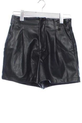 Pantaloni scurți de femei Mohito, Mărime XS, Culoare Negru, Preț 52,49 Lei, #137776712