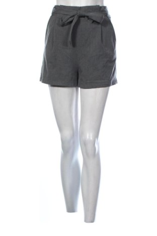 Női rövidnadrág Pull&Bear, Méret S, Szín Szürke, Ár 3 434 Ft, #137786478