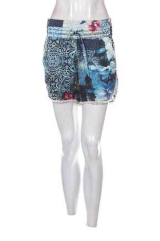 Pantaloni scurți de femei Liu Jo, Mărime M, Culoare Multicolor, Preț 183,72 Lei, #137803266