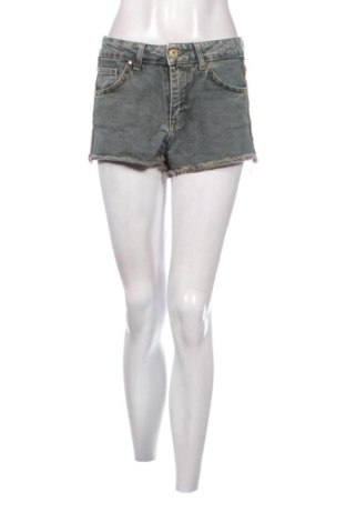 Pantaloni scurți de femei Pull&Bear, Mărime M, Culoare Gri, Preț 52,49 Lei, #137784574