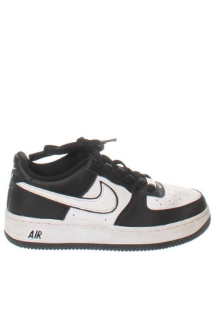 Дамски обувки Nike, Размер 36, Цвят Многоцветен, Цена 84,39 €, #137765022