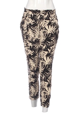 Pantaloni de femei LC Waikiki, Mărime M, Culoare Multicolor, Preț 131,23 Lei, #137768266