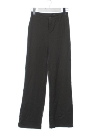 Pantaloni de femei Bershka, Mărime XXS, Culoare Verde, Preț 137,42 Lei, #137770762