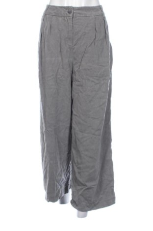 Дамски панталон United Colors Of Benetton, Размер L, Цвят Сив, Цена 21,02 €, #137788120