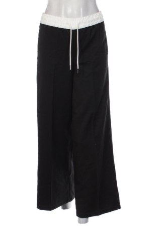 Pantaloni de femei H&M, Mărime M, Culoare Multicolor, Preț 78,00 Lei, #137790536