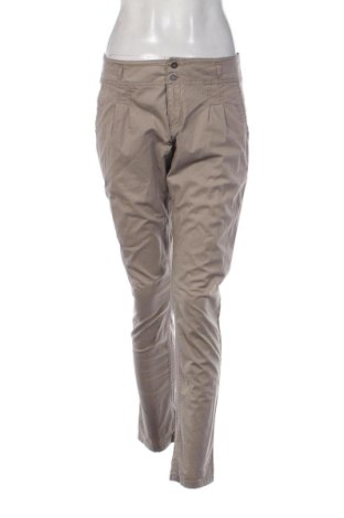 Pantaloni de femei Cache Cache, Mărime M, Culoare Bej, Preț 78,00 Lei, #137790539