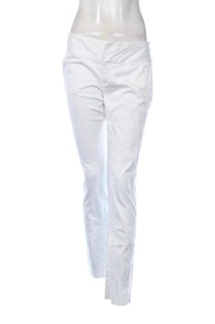 Pantaloni de femei Zara, Mărime L, Culoare Alb, Preț 73,49 Lei, #137773893