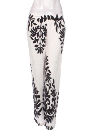 Pantaloni de femei Unbranded, Mărime S, Culoare Multicolor, Preț 78,74 Lei, #137790038