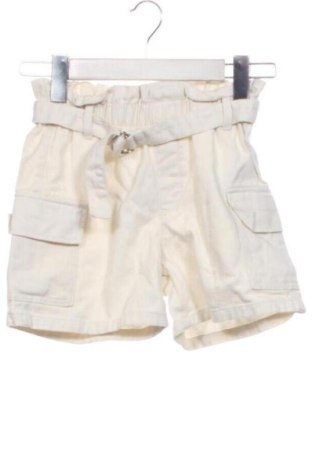 Детски къс панталон LC Waikiki, Размер 7-8y/ 128-134 см, Цвят Бял, Цена 7,00 €, #137799083