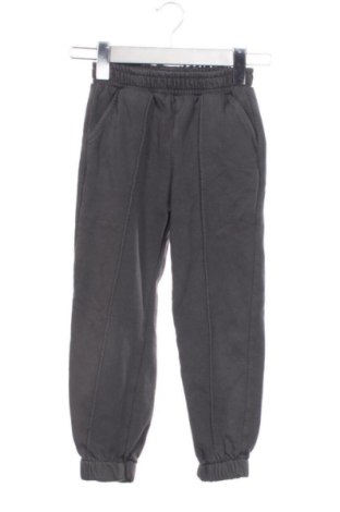 Pantaloni de trening, pentru copii LC Waikiki, Mărime 6-7y/ 122-128 cm, Culoare Gri, Preț 52,49 Lei, #137791814