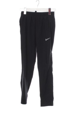 Gyerek sport nadrág Nike, Méret 9-10y / 140-146 cm, Szín Fekete, Ár 12 585 Ft, #137788361