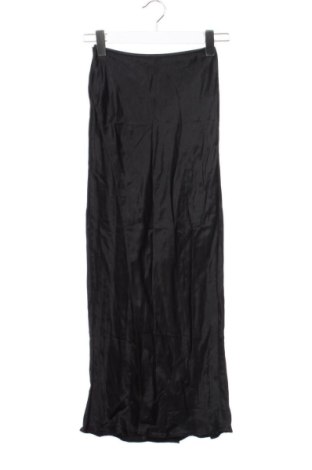Пола Zara, Размер XS, Цвят Черен, Цена 20,00 €, #137756112