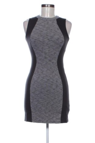 Rochie H&M, Mărime S, Culoare Multicolor, Preț 196,32 Lei, #137752923