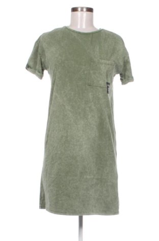 Sukienka Bershka, Rozmiar XS, Kolor Zielony, Cena 67,74 zł, #137763999