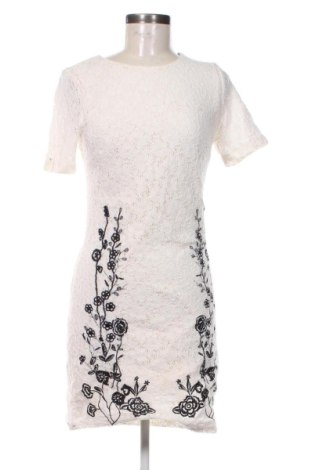 Ruha Desigual, Méret XS, Szín Ekrü
, Ár 11 416 Ft, #137765939