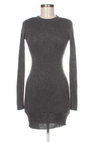 Rochie Bershka, Mărime S, Culoare Gri, Preț 104,15 Lei, #137787657