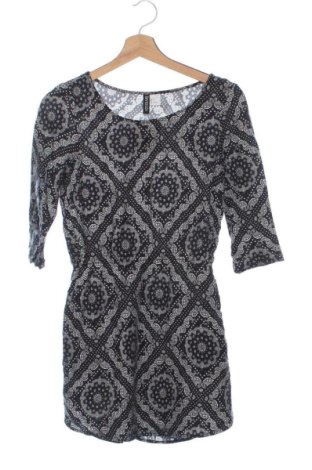 Rochie H&M, Mărime XXS, Culoare Multicolor, Preț 104,98 Lei, #137792021