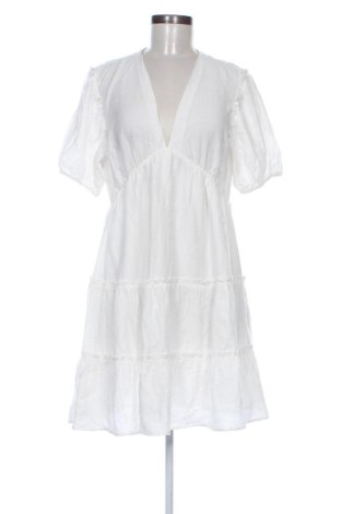 Rochie Sinsay, Mărime M, Culoare Alb, Preț 104,98 Lei, #137743313