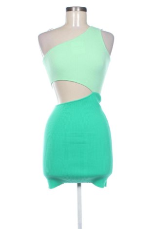 Рокля Bershka, Размер S, Цвят Многоцветен, Цена 15,46 €, #137755406