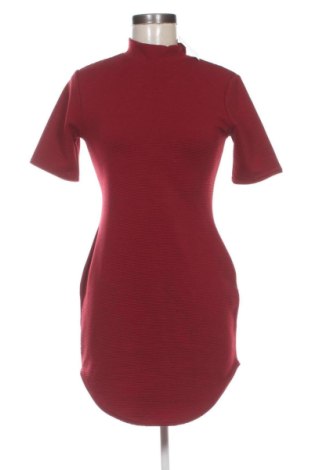 Sukienka Boohoo, Rozmiar M, Kolor Czerwony, Cena 84,00 zł, #137781147