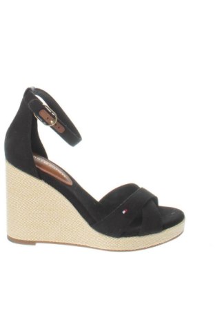 Sandály Tommy Hilfiger, Velikost 39, Barva Černá, Cena  2 149,00 Kč, #137791405