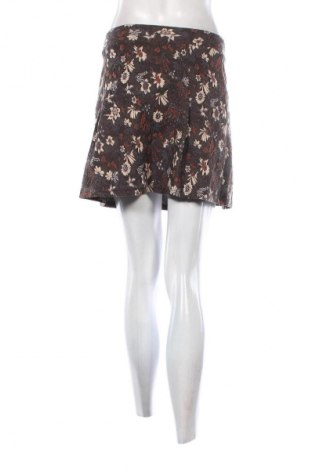 Пола Clockhouse, Размер S, Цвят Кафяв, Цена 2,04 €