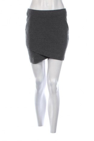 Spódnica H&M, Rozmiar S, Kolor Szary, Cena 6,99 zł