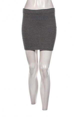 Sukně H&M Divided, Velikost S, Barva Vícebarevné, Cena  49,00 Kč