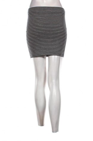 Sukně H&M Divided, Velikost S, Barva Vícebarevné, Cena  49,00 Kč