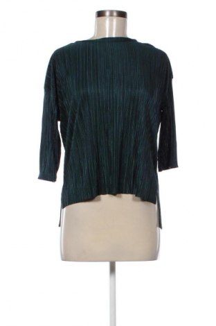 Damen Shirt Bershka, Größe XS, Farbe Grün, Preis € 3,99