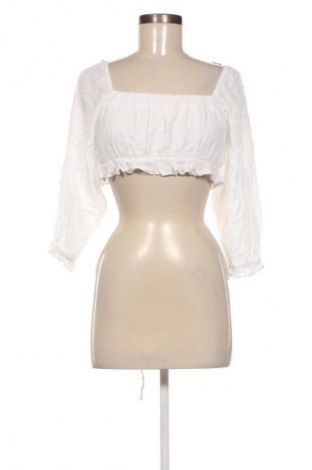 Damen Shirt Pull&Bear, Größe S, Farbe Weiß, Preis 3,99 €