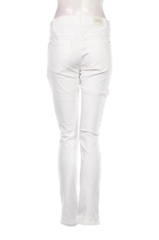 Γυναικείο Τζίν Gerry Weber, Μέγεθος M, Χρώμα Λευκό, Τιμή 30,99 €