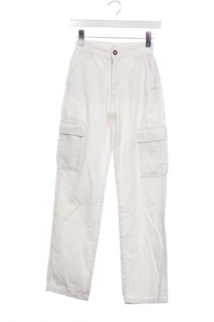 Γυναικείο Τζίν Stradivarius, Μέγεθος XXS, Χρώμα Λευκό, Τιμή 4,99 €