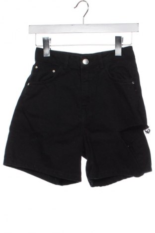 Dámské kraťasy  Bershka, Velikost XS, Barva Černá, Cena  119,00 Kč