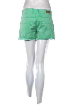 Női rövidnadrág Devergo, Méret M, Szín Sokszínű, Ár 669 Ft