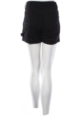 Dámské kraťasy  H&M Divided, Velikost S, Barva Černá, Cena  89,00 Kč