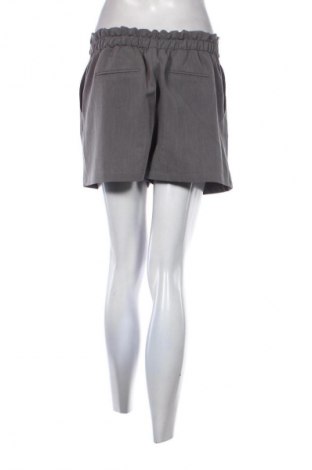 Damen Shorts Pull&Bear, Größe M, Farbe Grau, Preis € 5,99